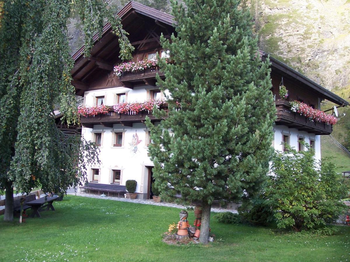 Gaestehaus Bruggerhof Hotel Langenfeld Room photo