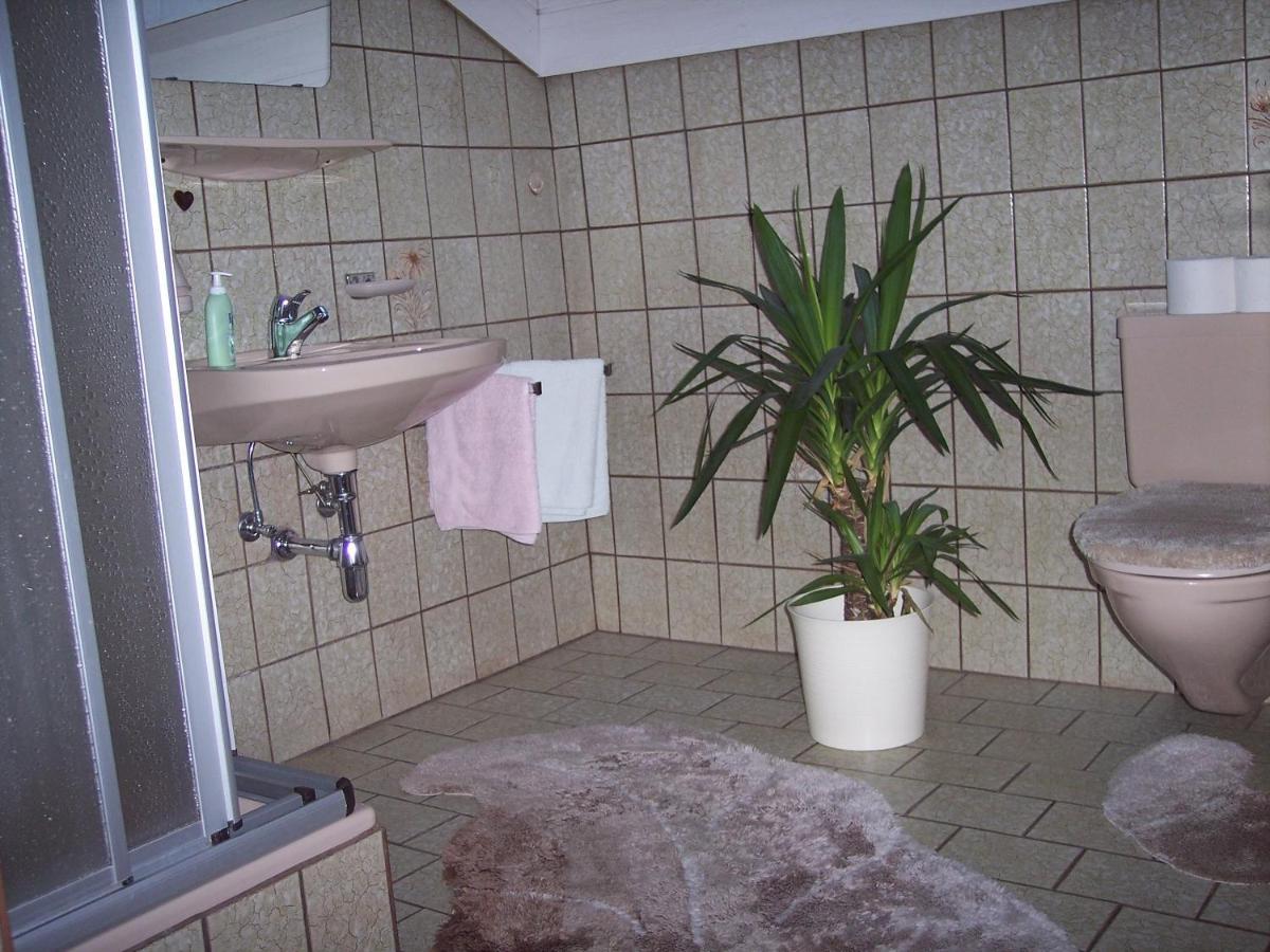 Gaestehaus Bruggerhof Hotel Langenfeld Room photo