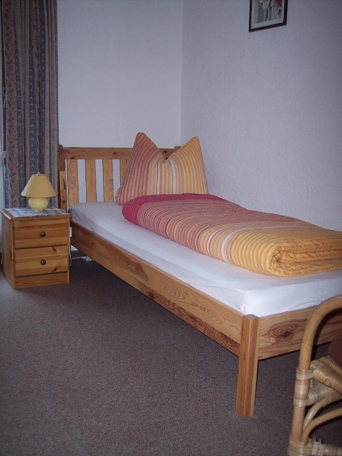 Gaestehaus Bruggerhof Hotel Langenfeld Room photo